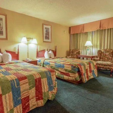 Royal Holiday Motel By Belvilla Gallup I-40-2