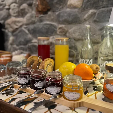 Le Relais Du Bourg Chambres De Charme Wellnes-2
