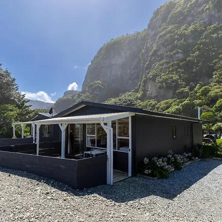 Punakaiki Beachfront Motels-3