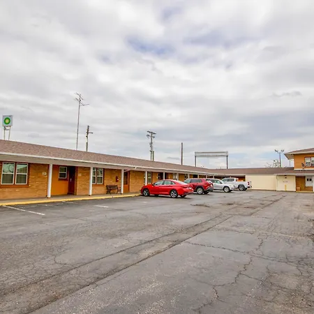 Oyo Travelier Motel-3