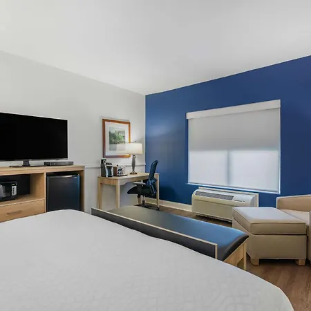 Best Western Plus Westgate Inn And Suites-3