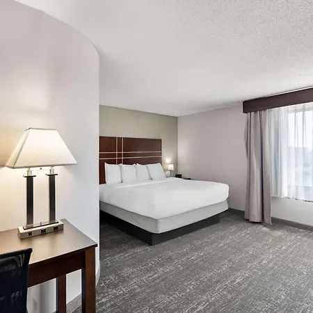Best Western Luxbury Inn Fort Wayne-2