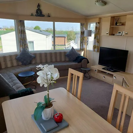 Lotus Lodge Northumberland-3