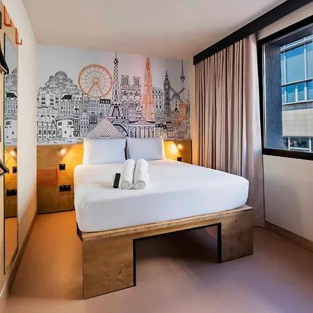 Easyhotel Madrid Alcala-2