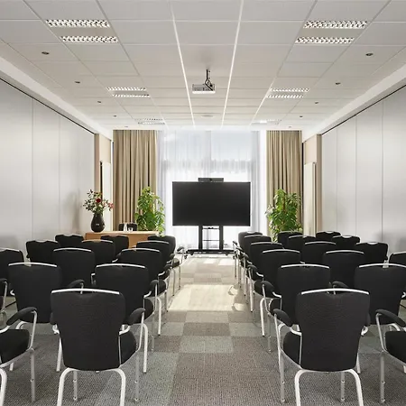 Nh Vienna Airport Conference Center-2
