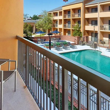 Courtyard By Marriott Baton Rouge Acadian Centre/Lsu Area-2