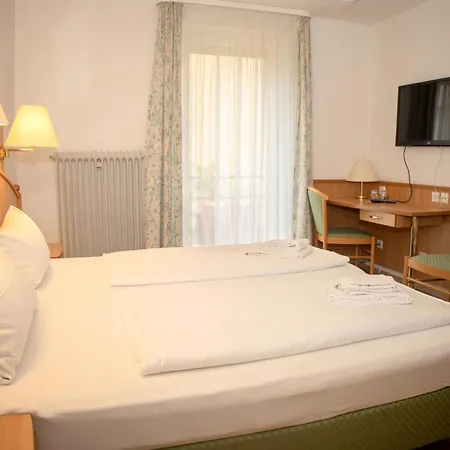 Hotel Moeve Garni-2