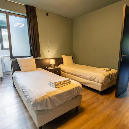 Hotel Zee Bergen-2