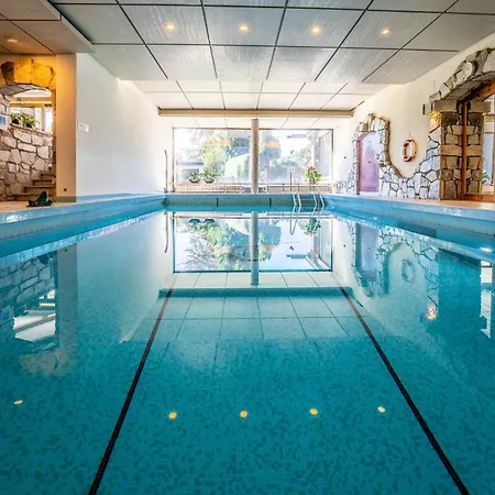 Alpenjuwel Parkhotel Wallgau 4 Sterne Superior Genusshotel Mit Spa Feinster Kulinarik & Golf Ihr Rueckzugsort Inmitten Der Alpen Mit Tradition Und Eleganz-2