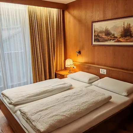 Hotel Alpenblick-3