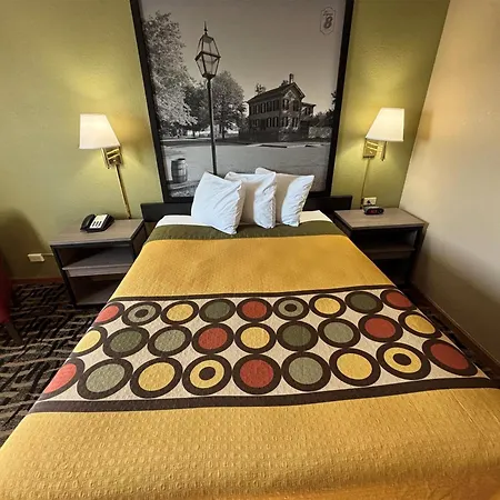 Super 8 By Wyndham Mclean/Bloomington Sw-3
