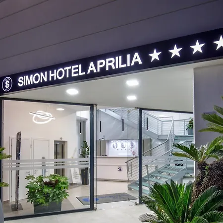 Simon Hotel Aprilia-2