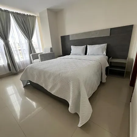 Hotel Iberia Plaza-2