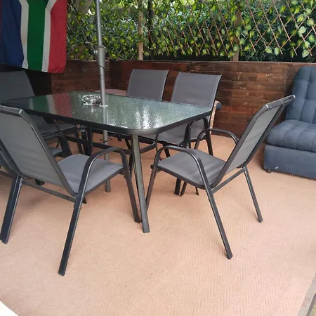 Alexandra Bed & Breakfast-2