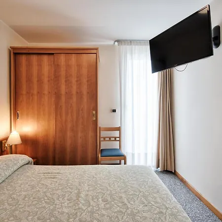 Hotel Flora-3