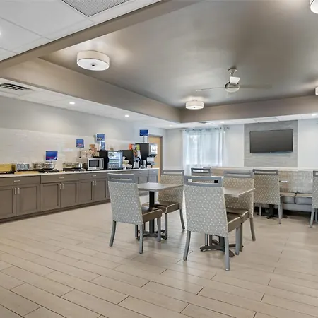 Best Western Brockport Inn & Suites-2