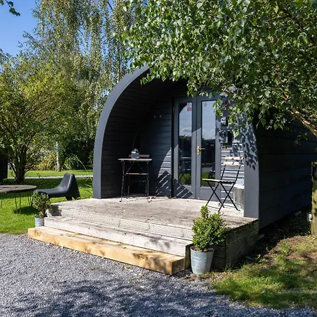 The Little Hide - Adult Only Camping Pods-3