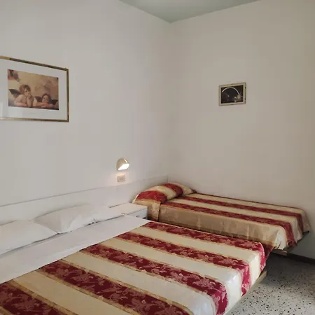 Hotel Diana-3