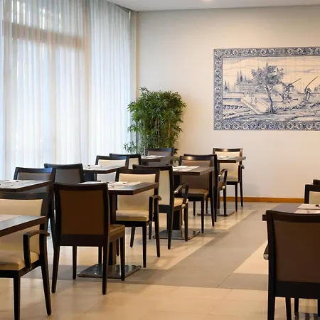 Tryp By Wyndham Porto Centro Hotel-2