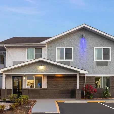 Super 8 By Wyndham South Boston Va-2