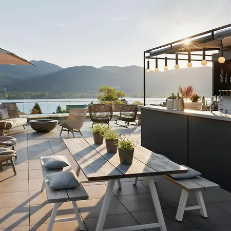 Caro & Selig, Tegernsee, Autograph Collection-3