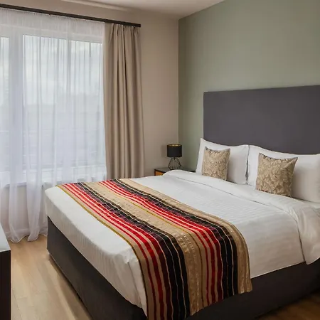 Escala Hotel & Suites-2