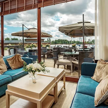 Tiffi Boutique Hotel-3