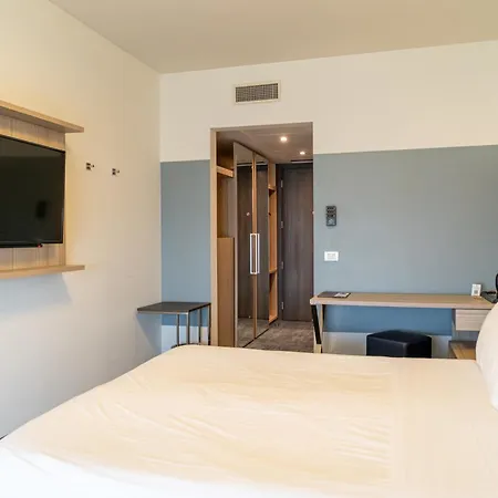 Hotel Desiree By Double Hospitality-3