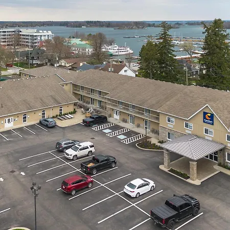 Comfort Inn & Suites Thousand Islands Harbour District-3