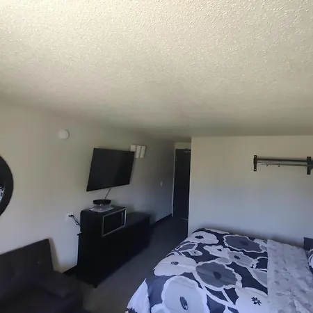 The Suite Inn-2