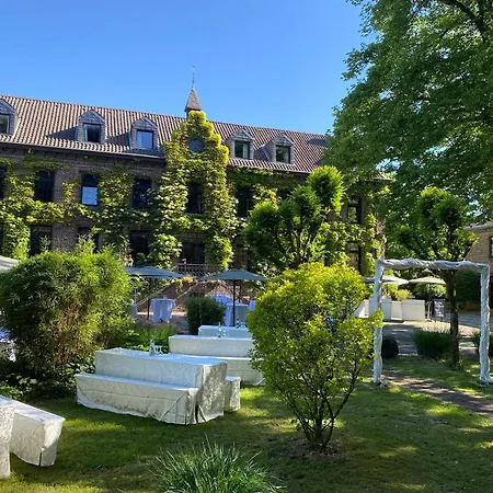 Burg Wegberg Hotel&Eventlocation-3