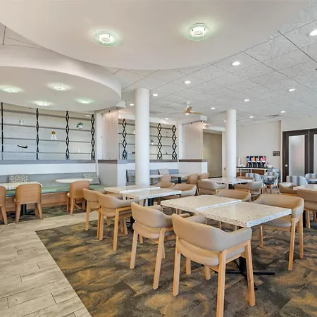 Hampton Inn Virginia Beach Oceanfront North-2