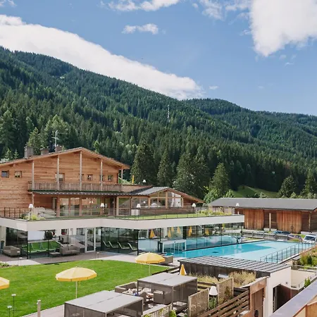 Alpine Nature Hotel Stoll-2