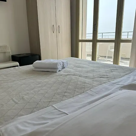 Hotel B&B ViaMare Milano Marittima-3