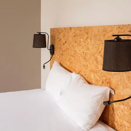 Hotel Les Genets Bayonne-2