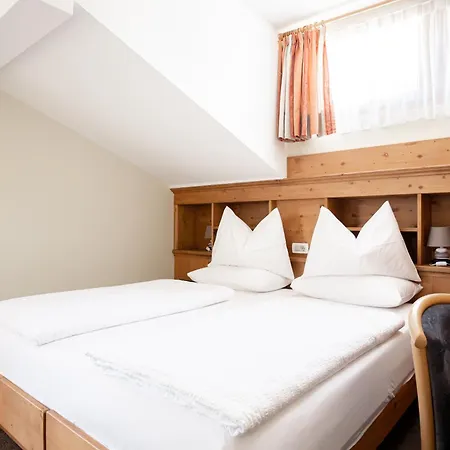 Hotel Europa Dolomites-3