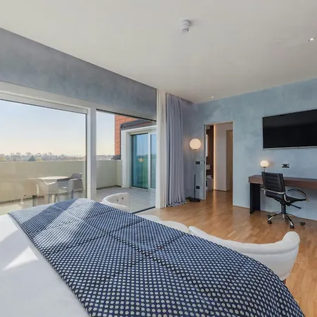 Courtyard By Marriott Venice Airport-3