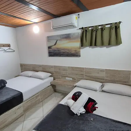 Hotel Brisas MEDELLIN-3