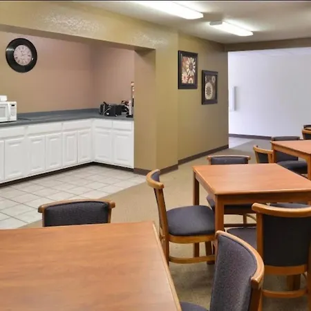 Comfort Crest Inn Smackover-2