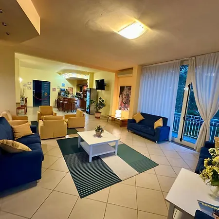 Hotel Florida Tirrenia-3