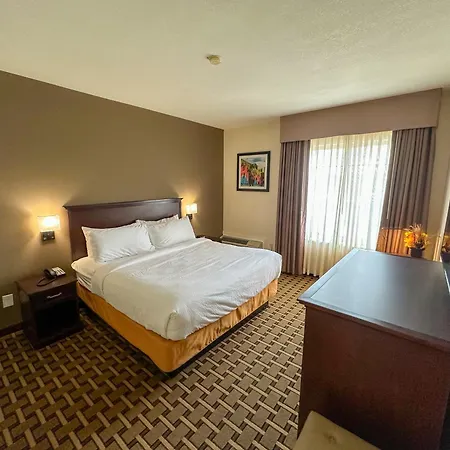 Sonesta Essential Hotels Overland Park-2