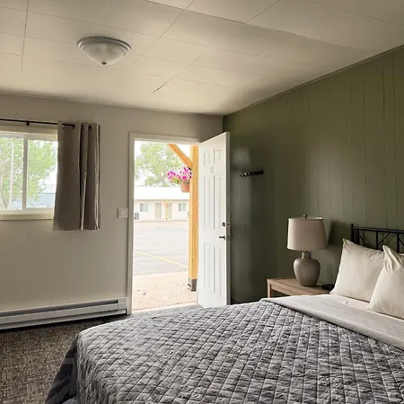 The Trail Inn & Rv Sites - Selby, Sd - Hwy 12, Hwy 83-2
