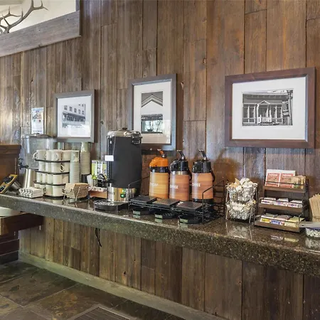 Best Western Plus Truckee-Tahoe Hotel-3