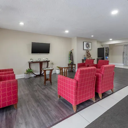 Surestay Hotel By Best Western Kemptville-3
