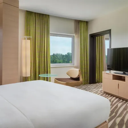 Hilton Frankfurt Airport-2