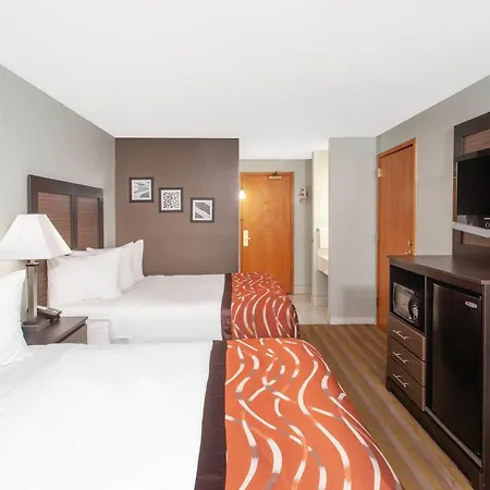 Baymont By Wyndham Grand Haven-2