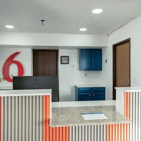Studio 6 Limon, Co I 70-2