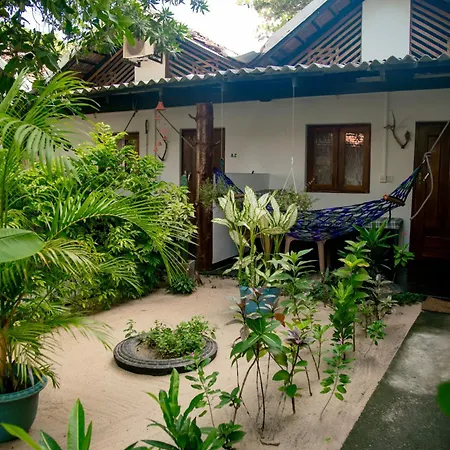 Bay Dreams Beach Hotel & Surf Camp-3