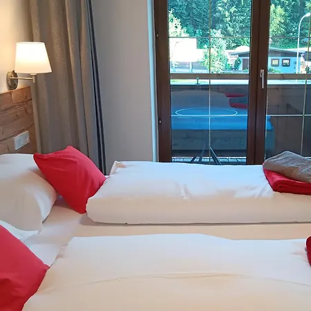Haus Huber Zimmer und Apartments-2