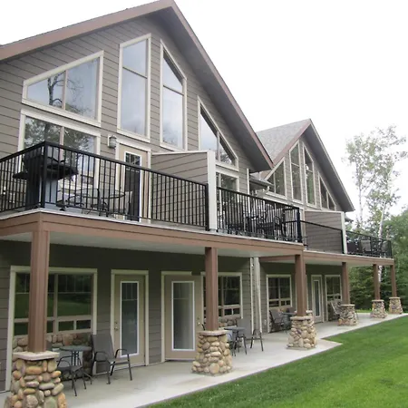 Elkwater Lake Lodge And Resort-3